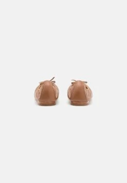 Pier One Leather - Ballerines - Cognac -Pier One 0917b16973334ac3a046d1e114212bd0