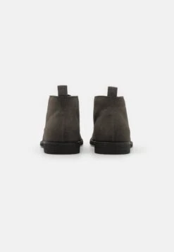 Pier One Unisex - Chaussures À Lacets - Grey 8 Pier One Unisex - Chaussures À Lacets - Grey -Pier One 1a69c3b5a7ed49d2869b1ff1aeeb8355