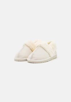 Pier One Chaussons - White 8 Pier One Chaussons - White -Pier One 3d24649a22144e62b50d5c178dda582a