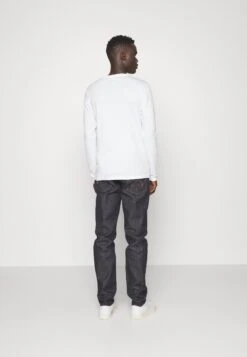 Pier One 3 Pack Unisex - T-Shirt À Manches Longues - White/Dark Blue/Bordeaux 9 Pier One 3 Pack Unisex - T-Shirt À Manches Longues - White/Dark Blue/Bordeaux -Pier One 43cf2e00749049d682515fcf1ae3a1d2