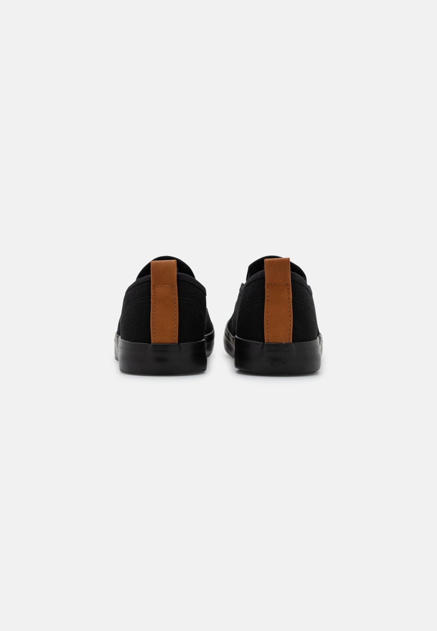 Pier One Unisex - Mocassins - Black 3 Pier One Unisex - Mocassins - Black – Image 3
