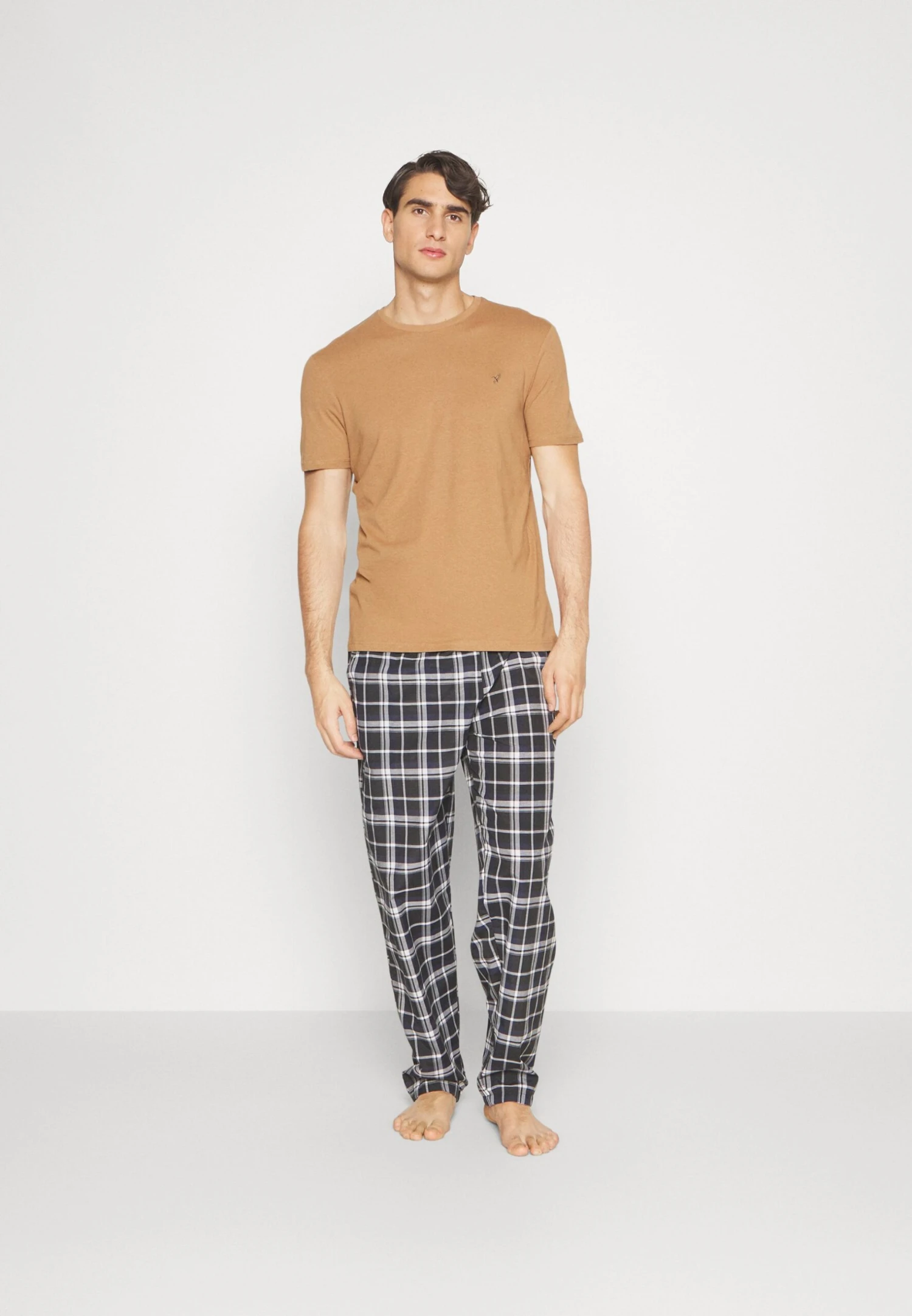 Pier One Unisex 5 Pack - T-Shirt Basique - Off-White/Tan/Orange 1 Pier One Unisex 5 Pack - T-Shirt Basique - Off-White/Tan/Orange