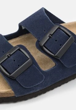 Pier One Leather Unisex - Chaussons - Dark Blue 11 Pier One Leather Unisex - Chaussons - Dark Blue -Pier One a5a88158e25a4eb4b3e59dc262861c25