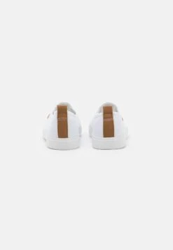 Pier One Unisex - Mocassins - White -Pier One d0dcb07e7bd24443a1df824091ece39a
